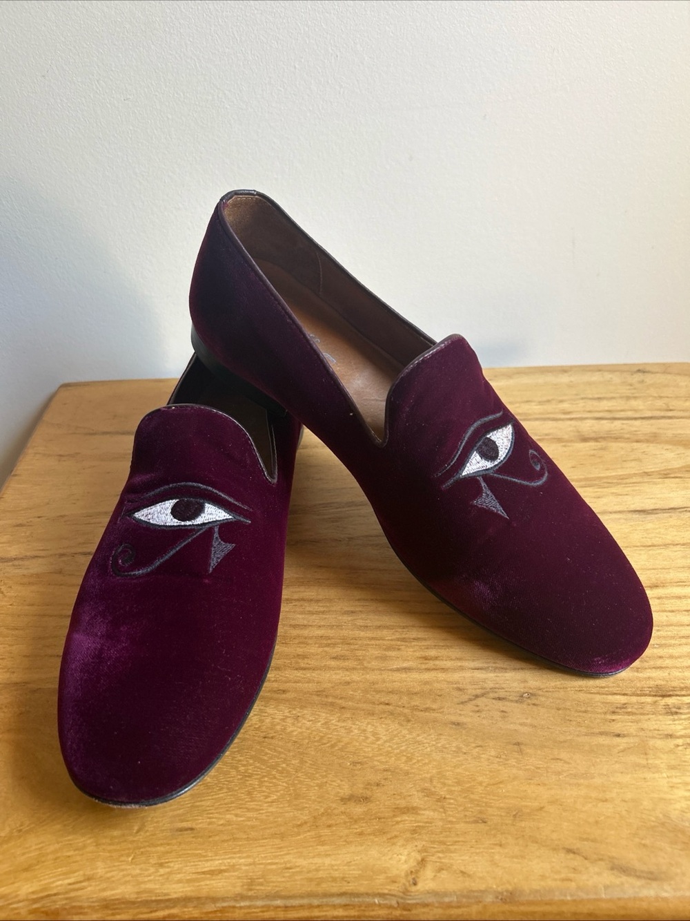 Naïf Men's Italian Burgundy Velvet Slip-On Loafers with Embroidered Eye Accent
